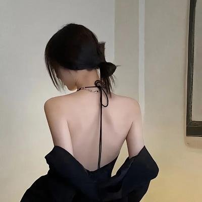 黑玫瑰公寓
